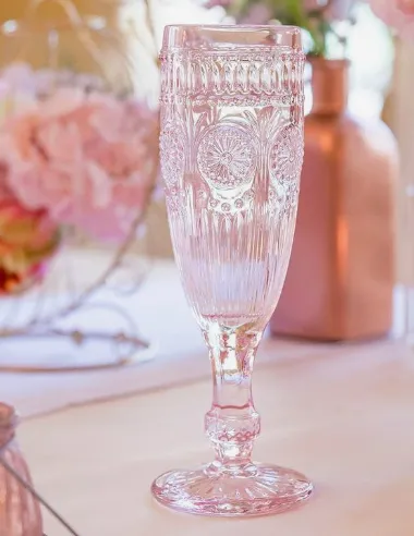 valentine's day dinner table decoration ideasflutes