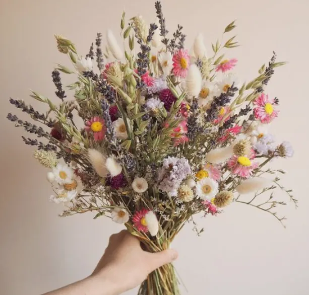 valentine's day dinner table decoration ideas Wildflower 