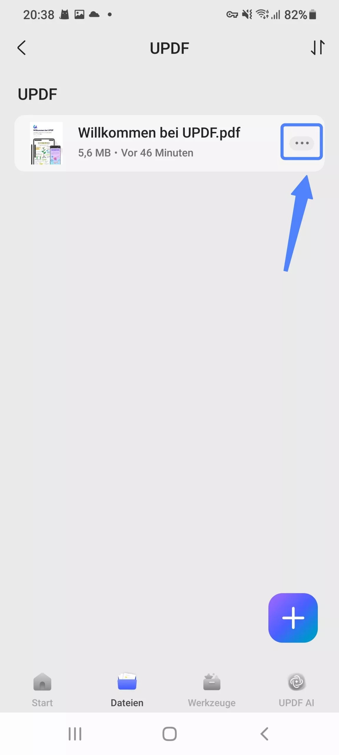 auf die „Drei Punkte“ am Ende der PDF-Datei tippen